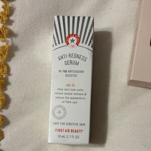 First Aid Beauty Anti-Redness Serum